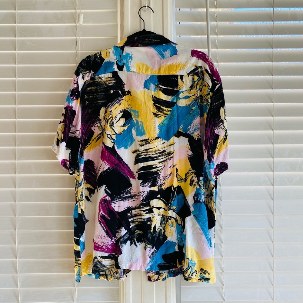 No Boundaries Abstract Casual Button Down - Multi… - image 6